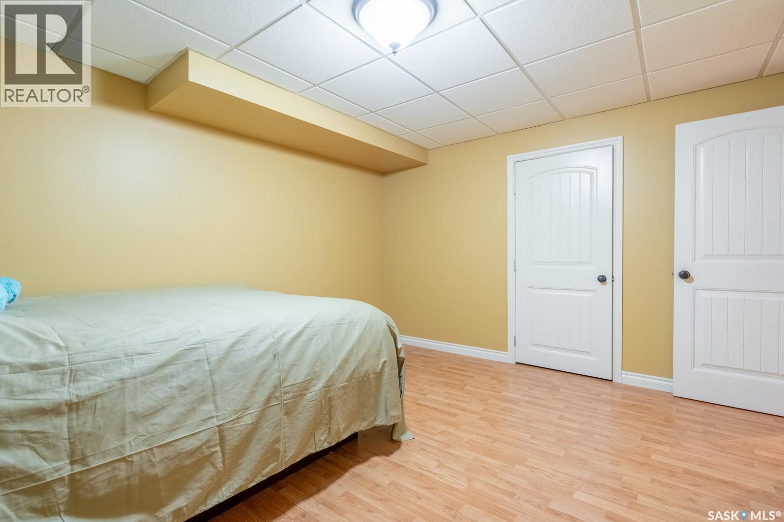 2514 Broderick Road, Regina, SK - Indoor Photo Showing Bedroom