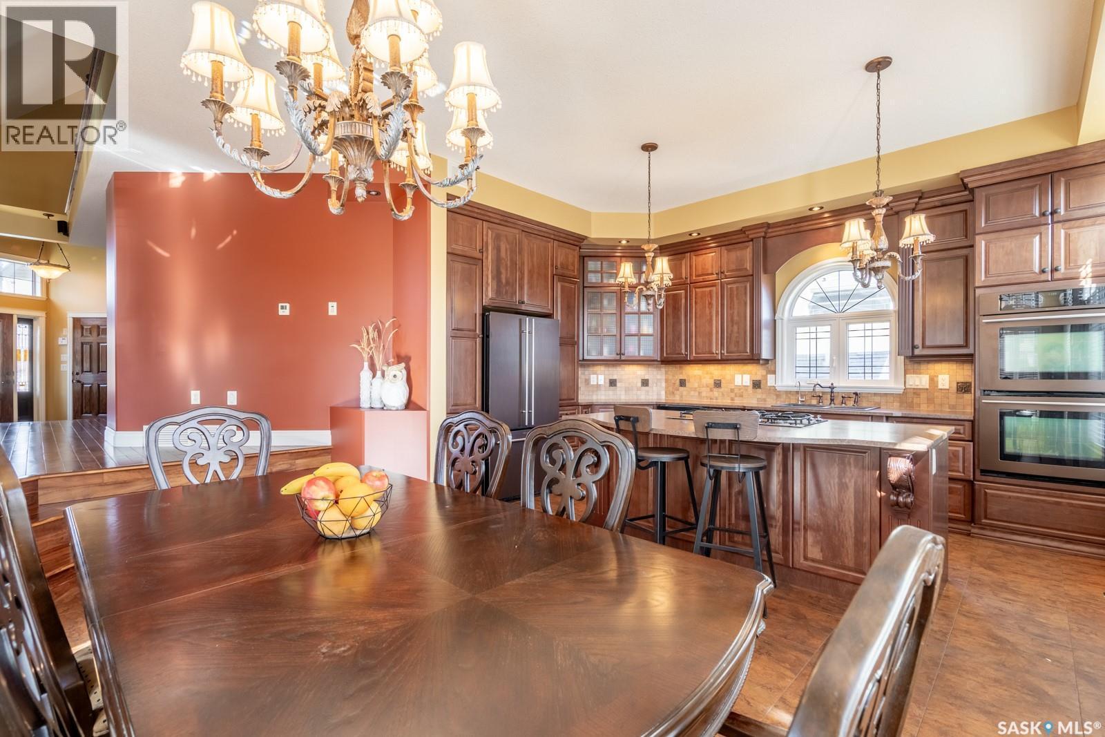 2514 Broderick Road, Regina, SK - Indoor Photo Showing Dining Room