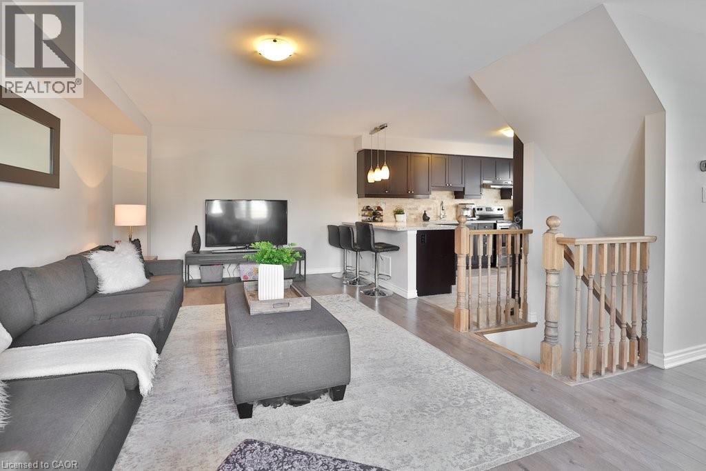 1133 Duignan Crescent, Milton, ON - Indoor Photo Showing Living Room