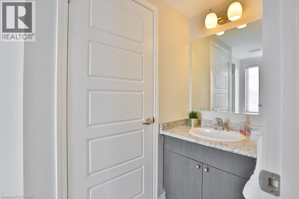 1133 Duignan Crescent, Milton, ON - Indoor Photo Showing Bathroom