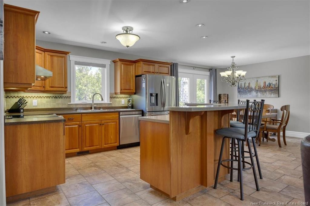 735 Hillcrest Rd, Saint John, NB