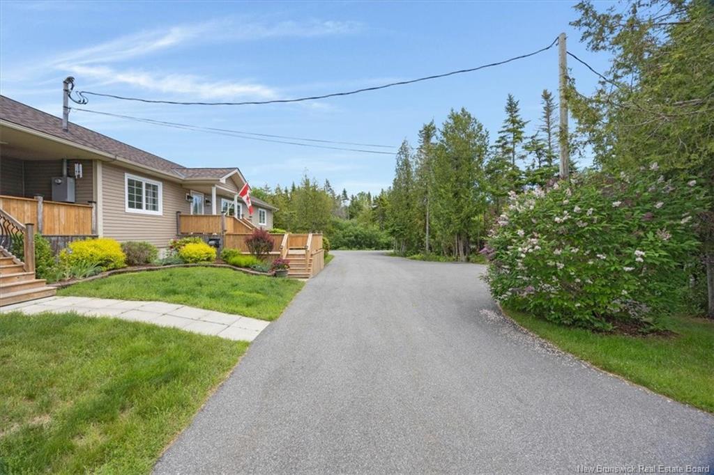 735 Hillcrest Rd, Saint John, NB