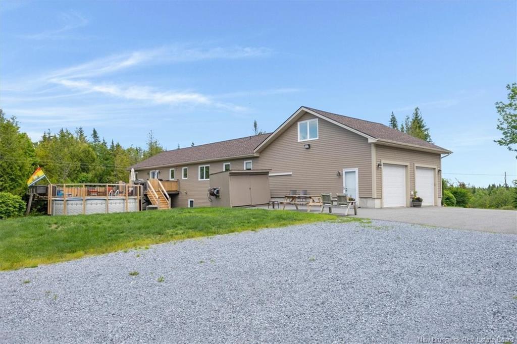 735 Hillcrest Rd, Saint John, NB