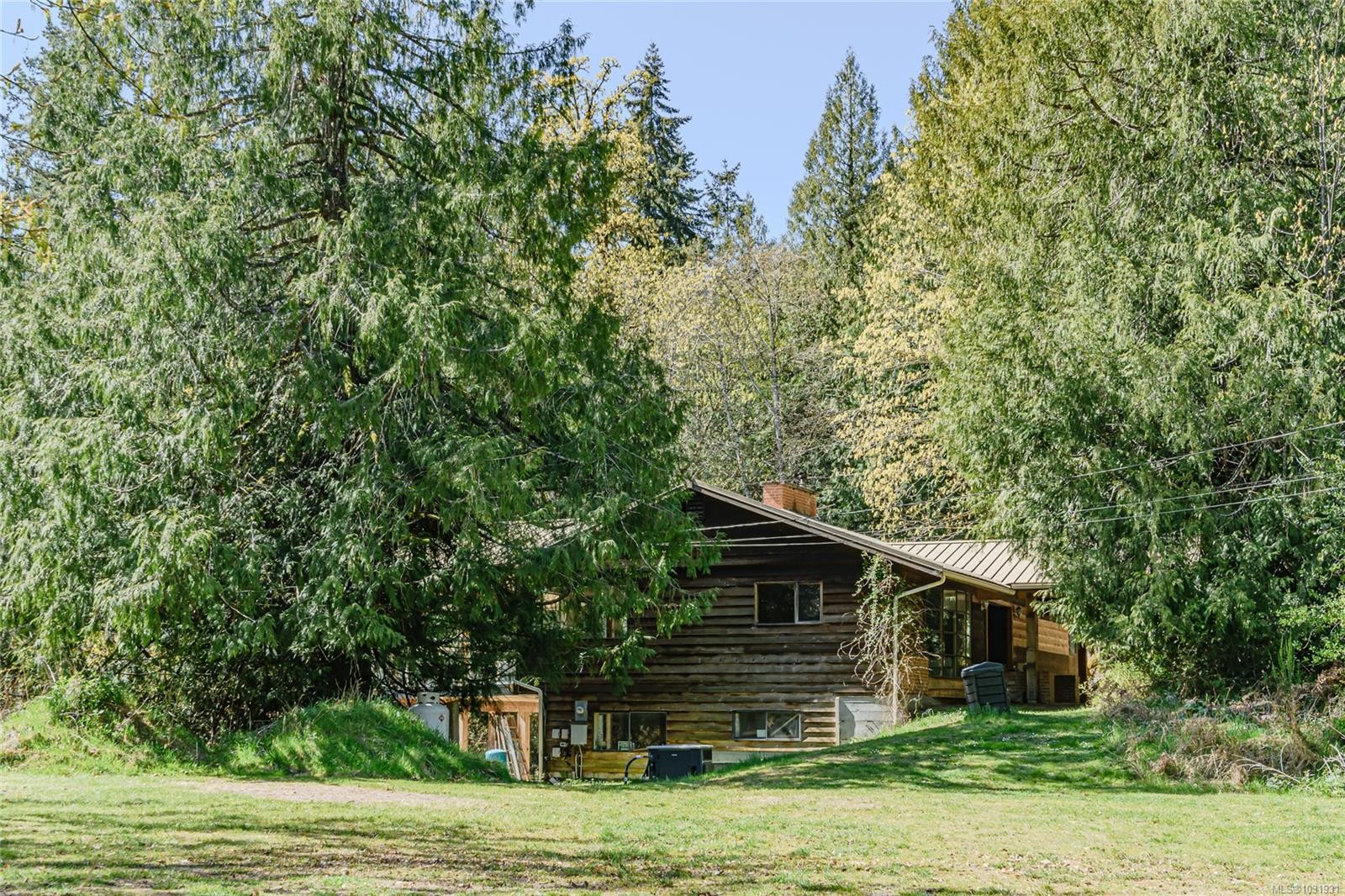 1671 Fulford-Ganges Rd, Salt Spring, BC