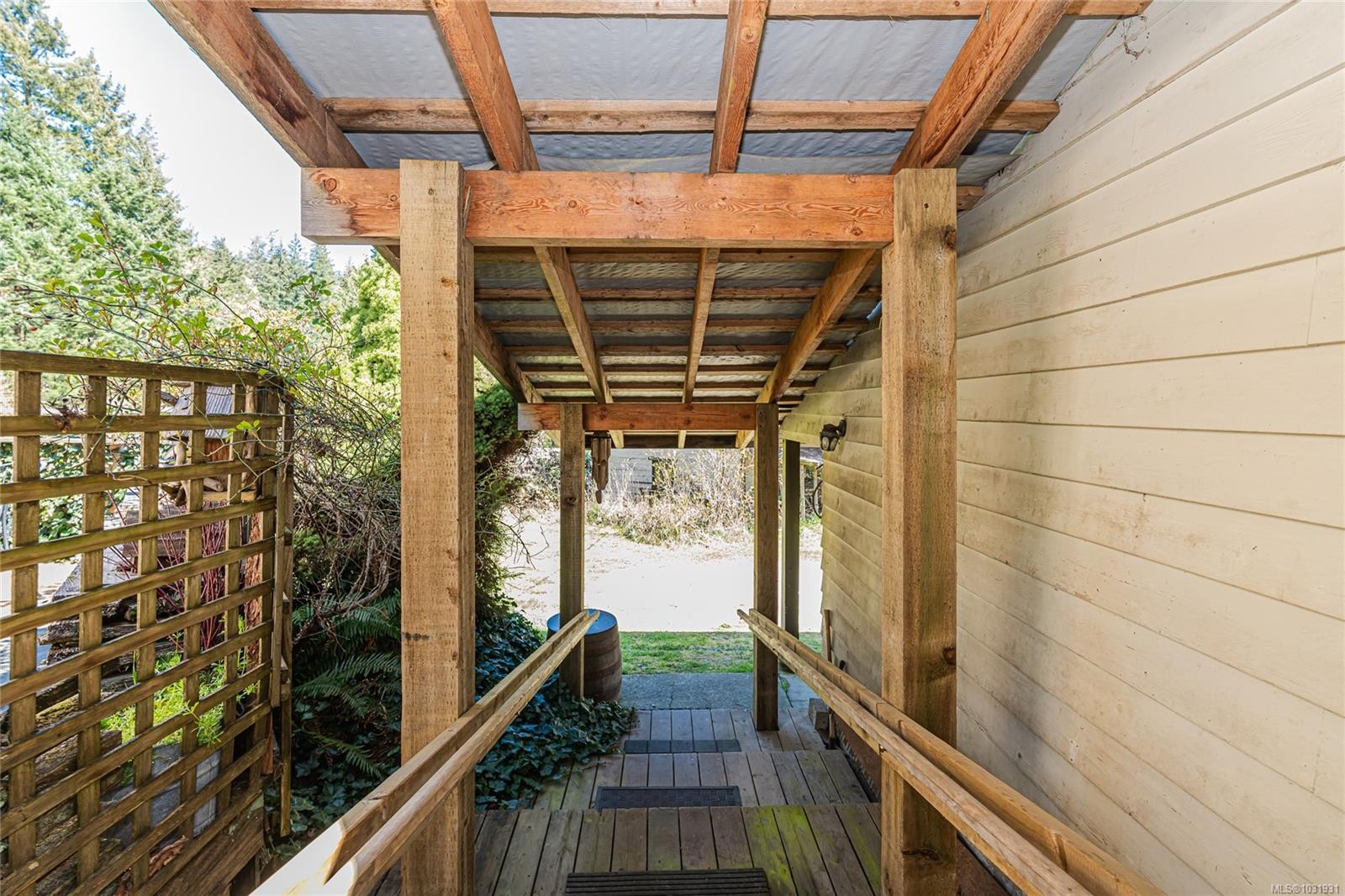 1671 Fulford-Ganges Rd, Salt Spring, BC