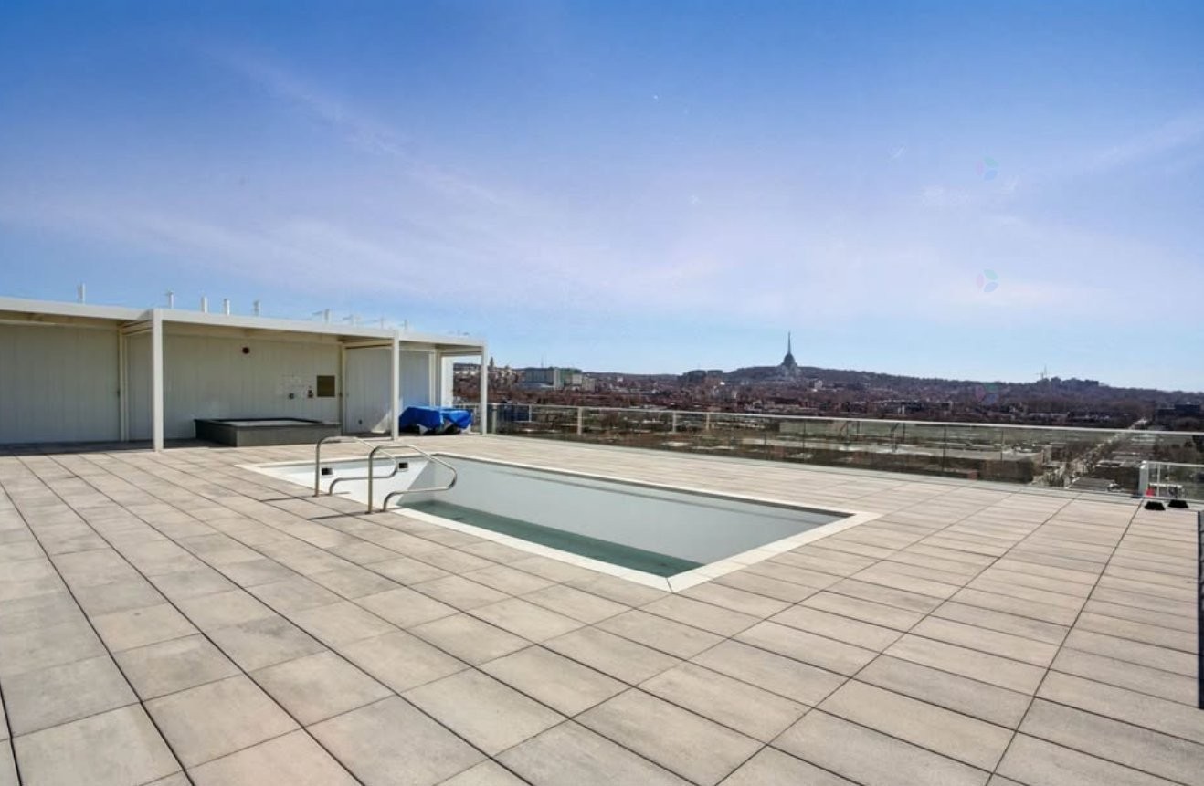 Pool - 603-5265 Rue Mackenzie, Montréal (Côte-Des-Neiges/Notre-Dame-De-Grâce), QC - Outdoor