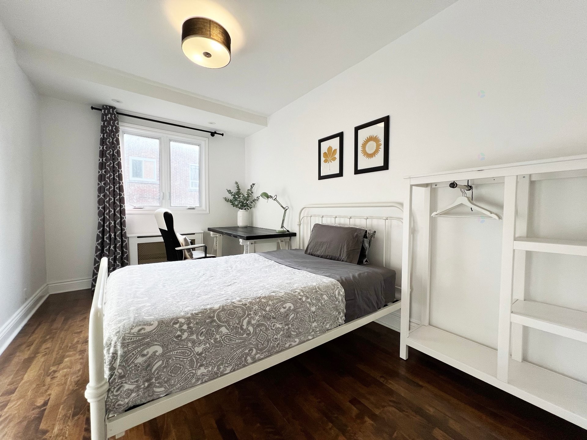 Chambre à coucher - 4672 Av. Lacombe, Montréal (Côte-Des-Neiges/Notre-Dame-De-Grâce), QC - Indoor Photo Showing Bedroom