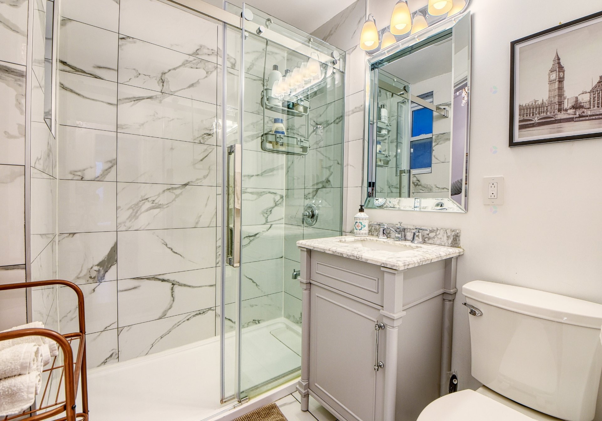 Salle de bains - 4672 Av. Lacombe, Montréal (Côte-Des-Neiges/Notre-Dame-De-Grâce), QC - Indoor Photo Showing Bathroom