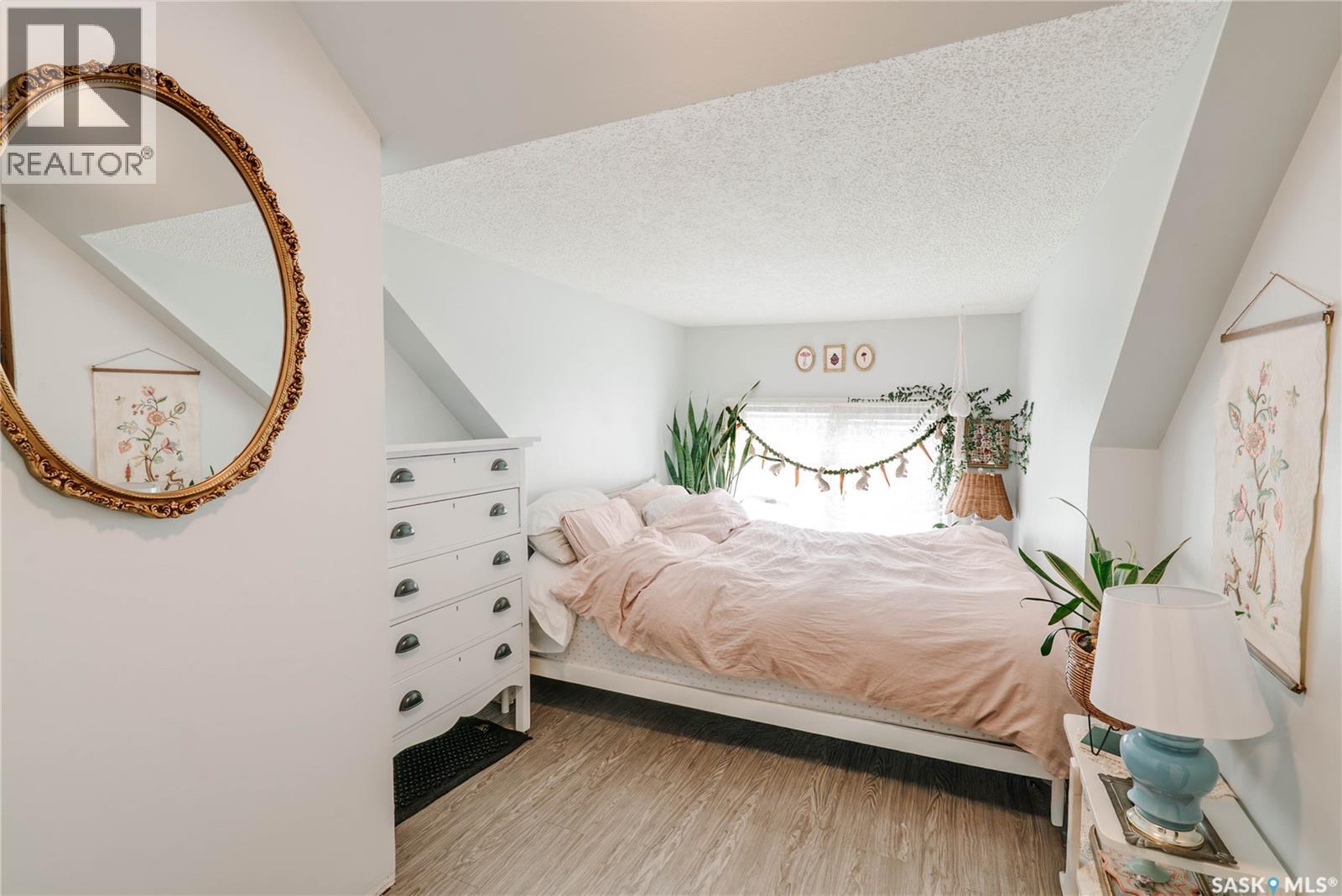 3119 Ortona Street, Saskatoon, SK - Indoor Photo Showing Bedroom