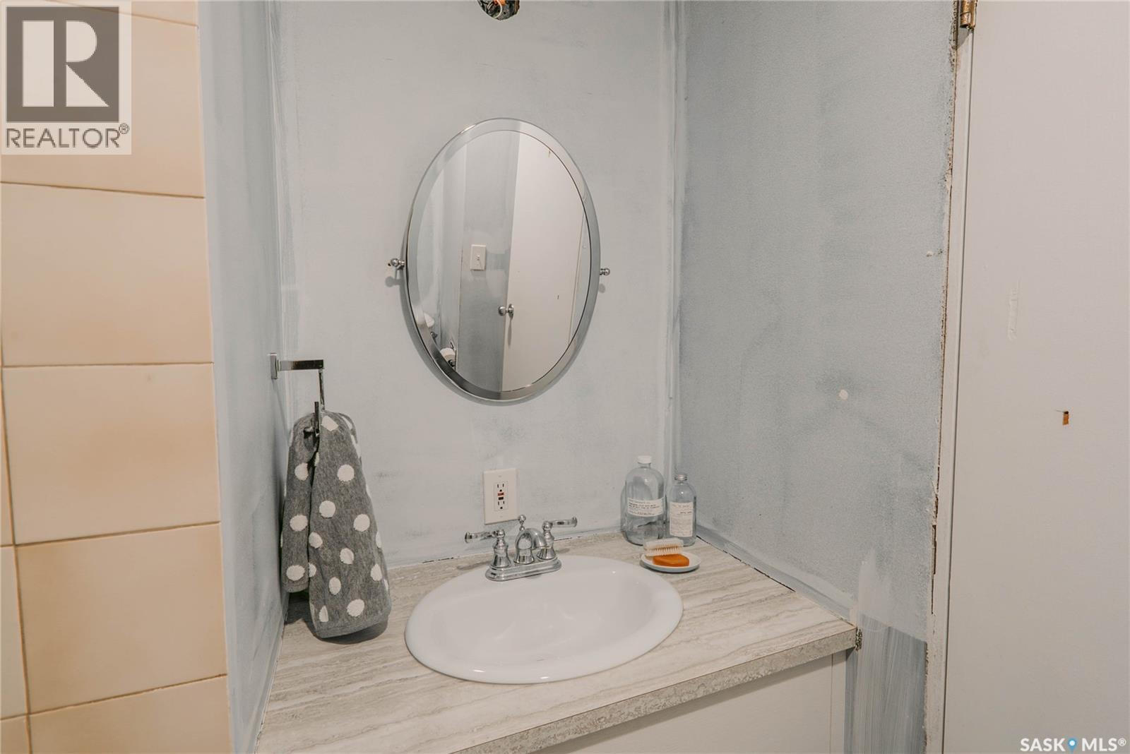 3119 Ortona Street, Saskatoon, SK - Indoor Photo Showing Bathroom