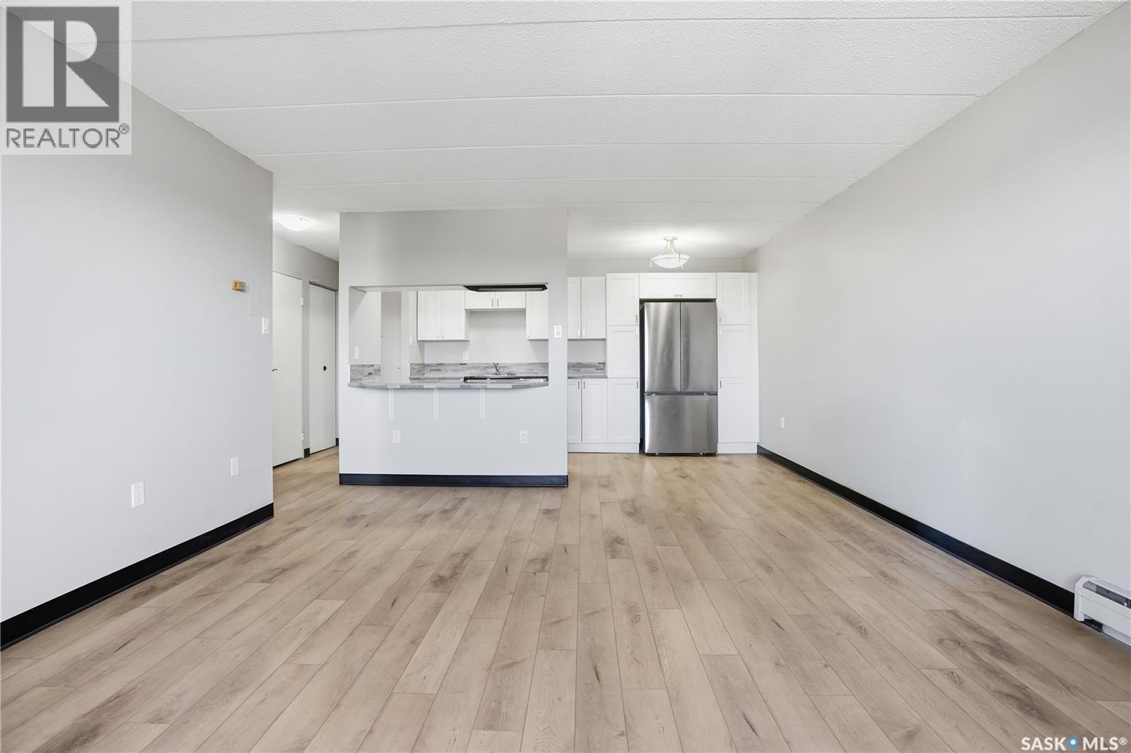 526 65 Westfield Drive, Regina, SK - Indoor