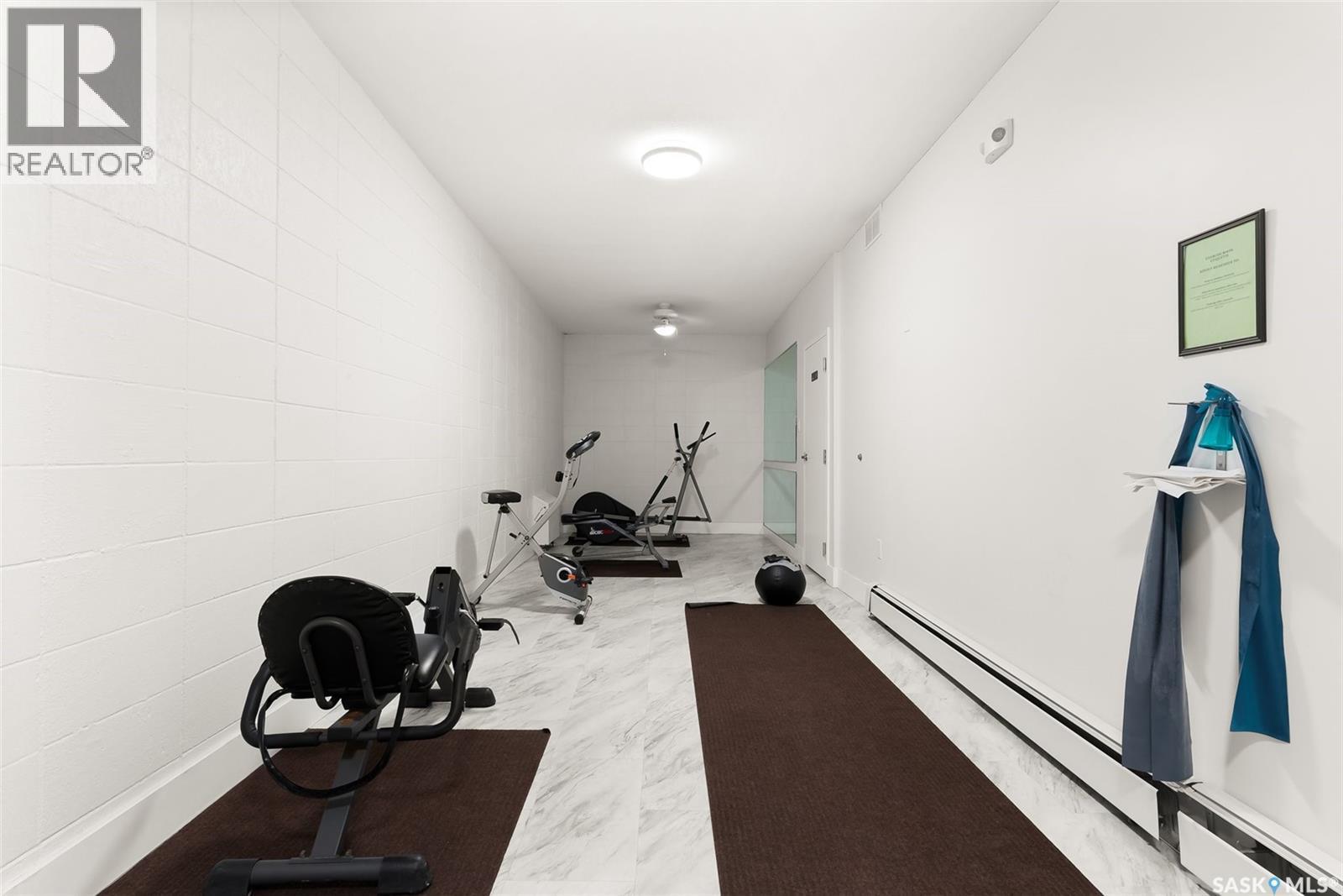 526 65 Westfield Drive, Regina, SK - Indoor