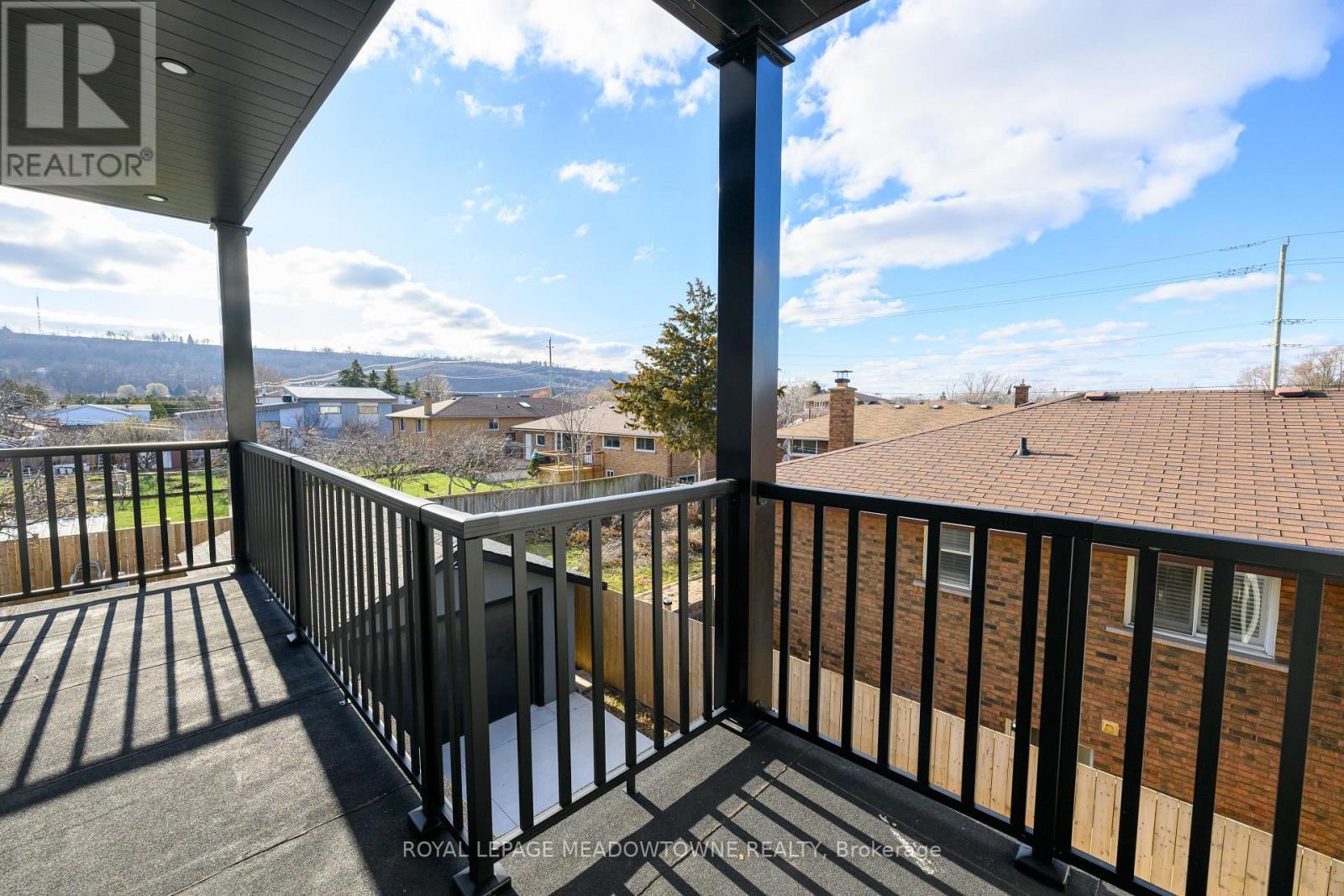374 Highway 8, Hamilton, ON - Outdoor With Balcony With View With Exterior