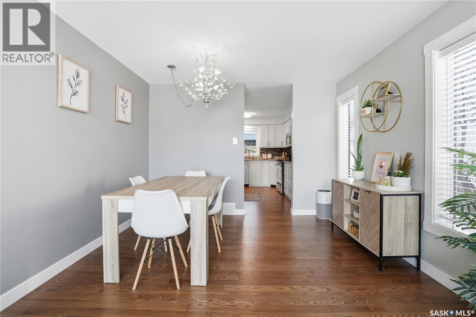 2206 Mahony Crescent, Regina, SK - Indoor Photo Showing Dining Room