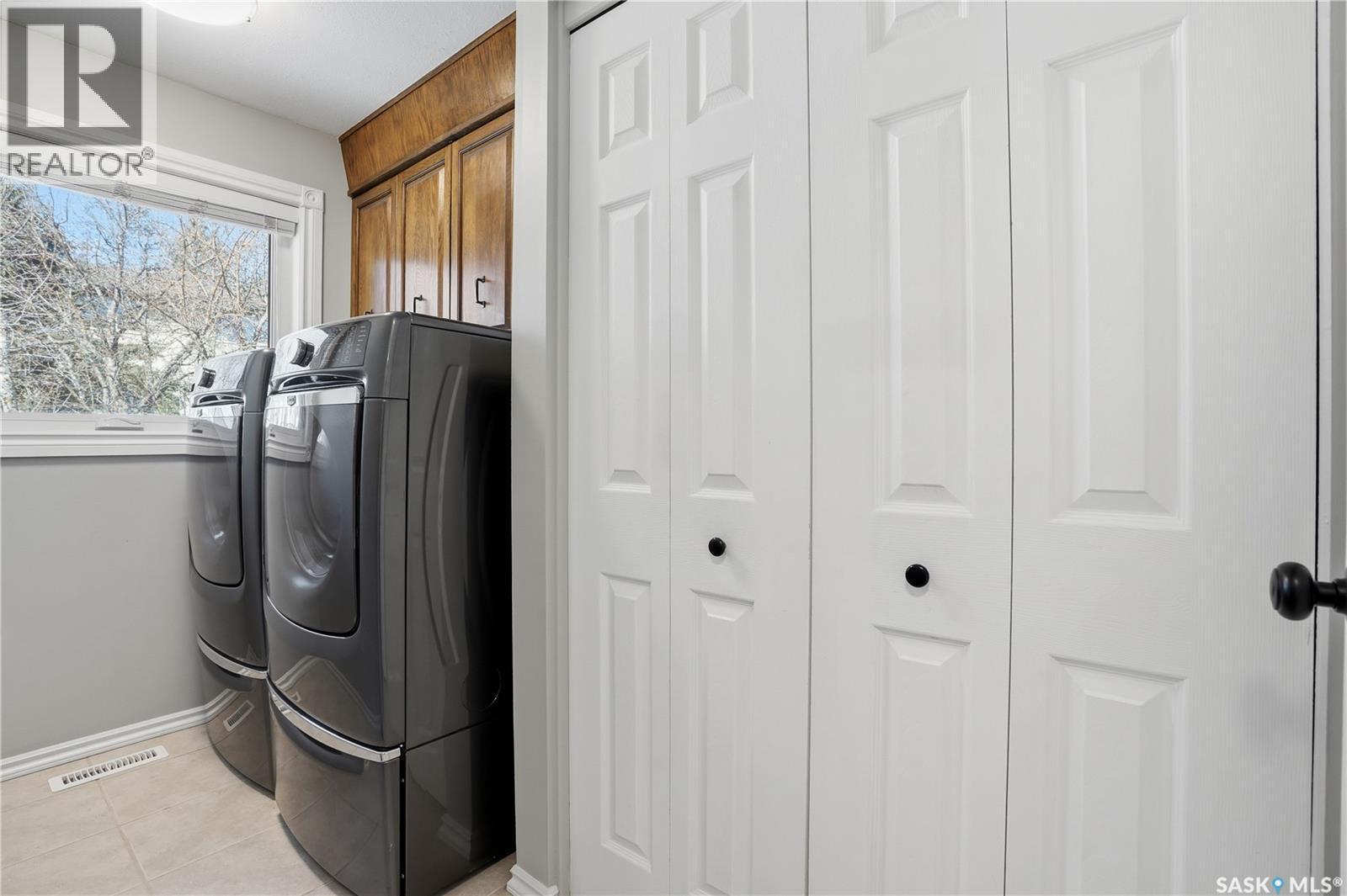 2206 Mahony Crescent, Regina, SK - Indoor Photo Showing Laundry Room