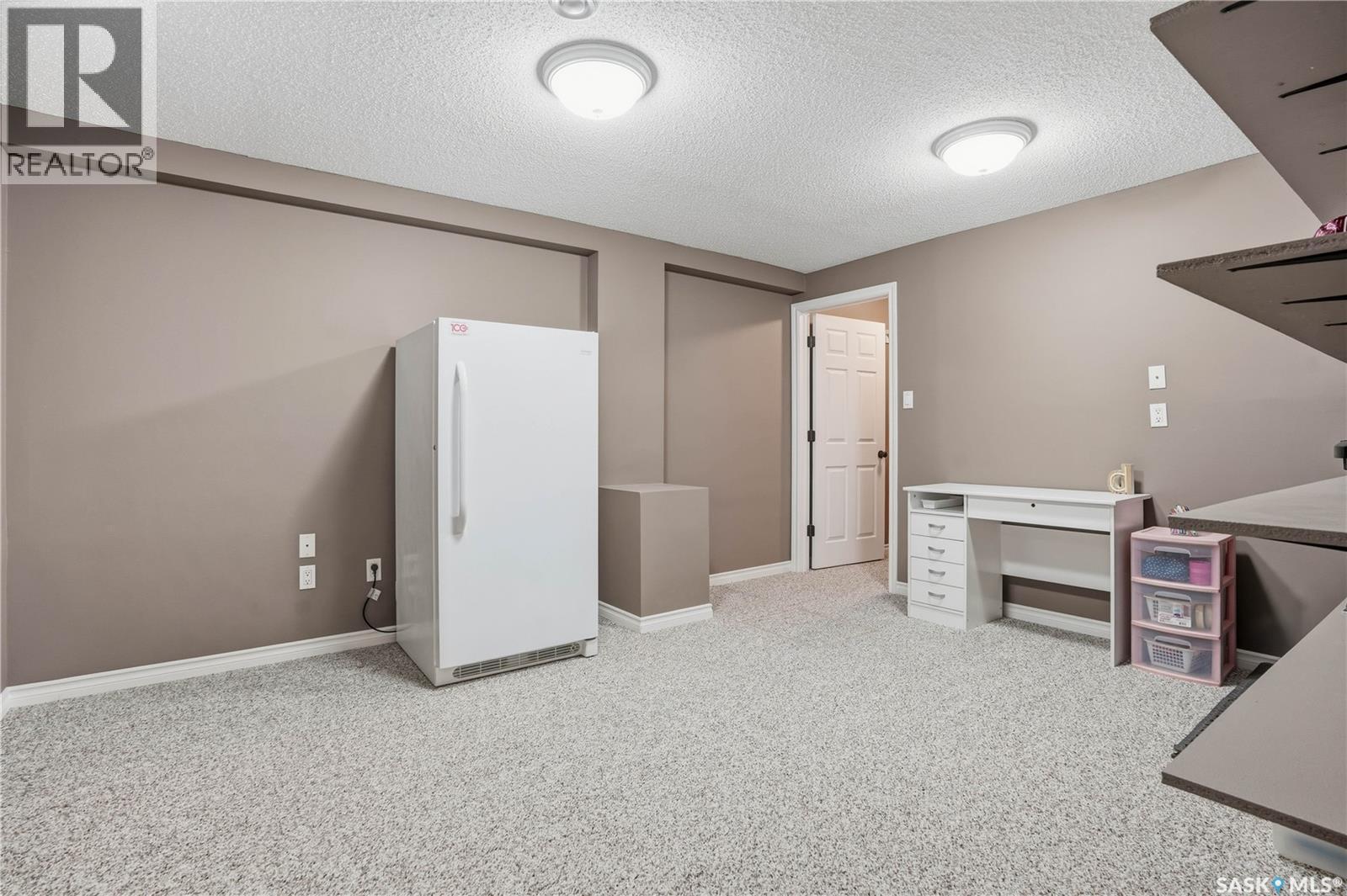 2206 Mahony Crescent, Regina, SK - Indoor