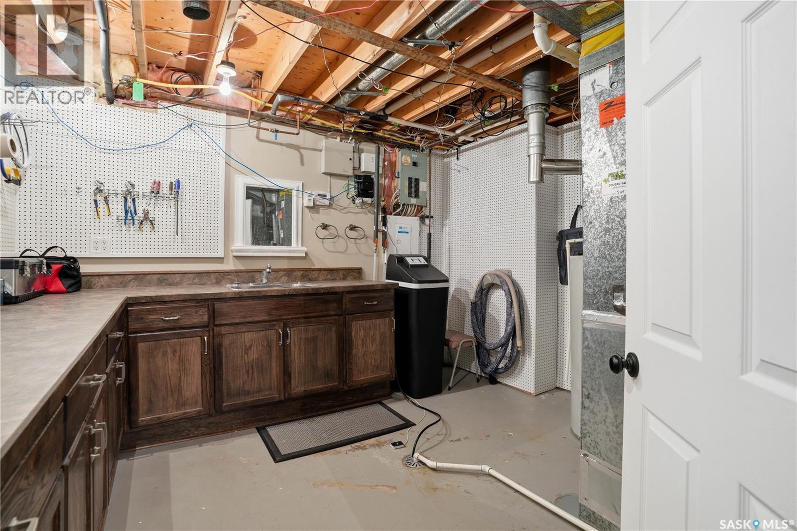 2206 Mahony Crescent, Regina, SK - Indoor