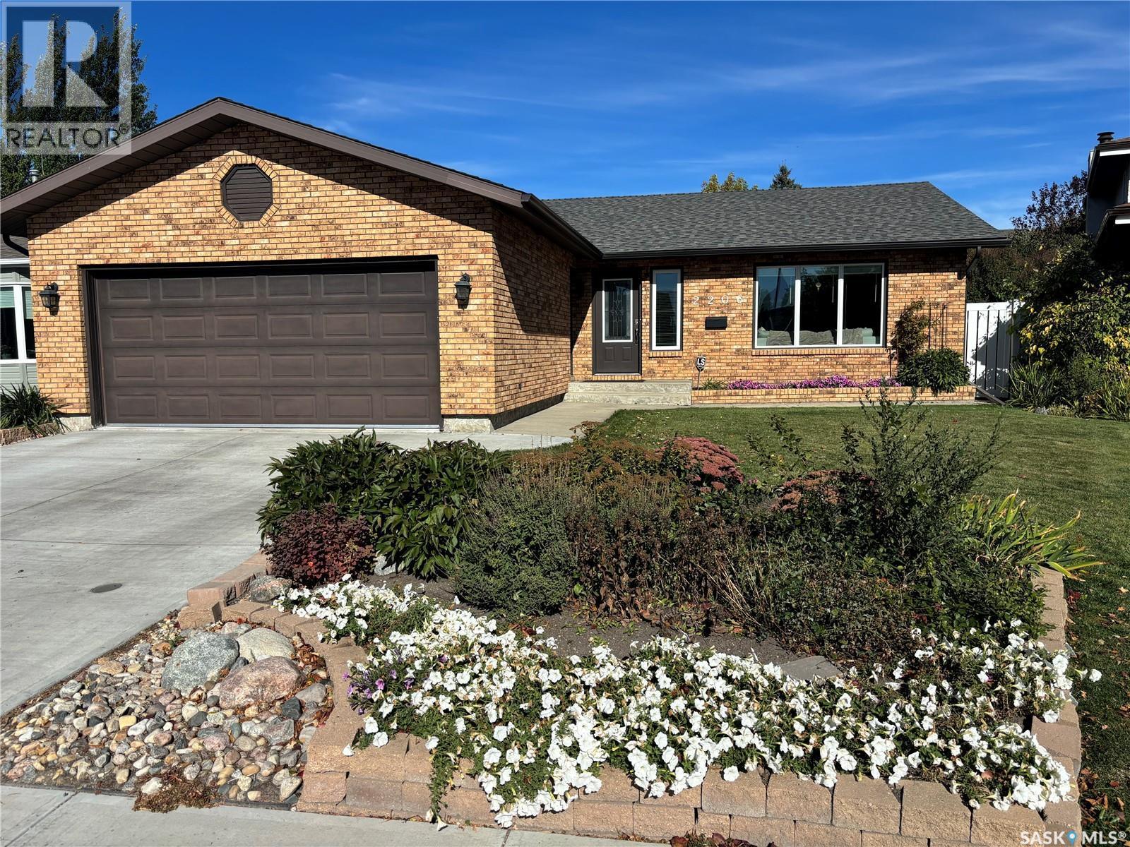 2206 Mahony Crescent, Regina, SK - Outdoor