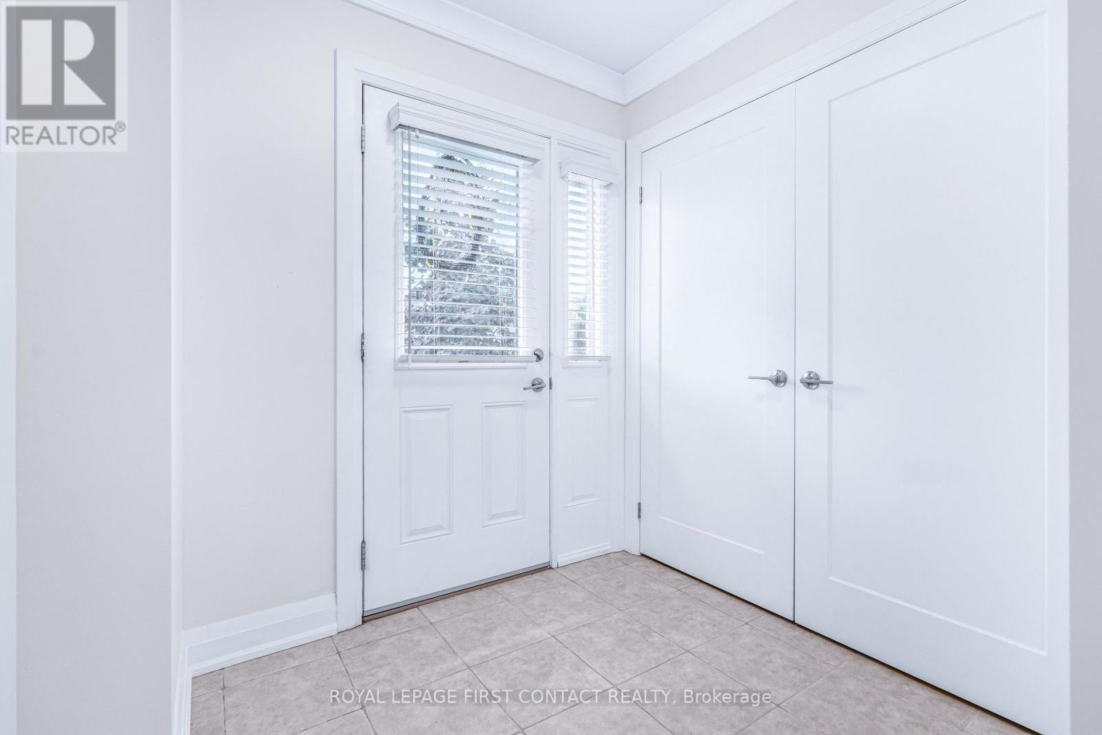 4 - 29 Madelaine Drive, Barrie, ON - Indoor Photo Showing Other Room