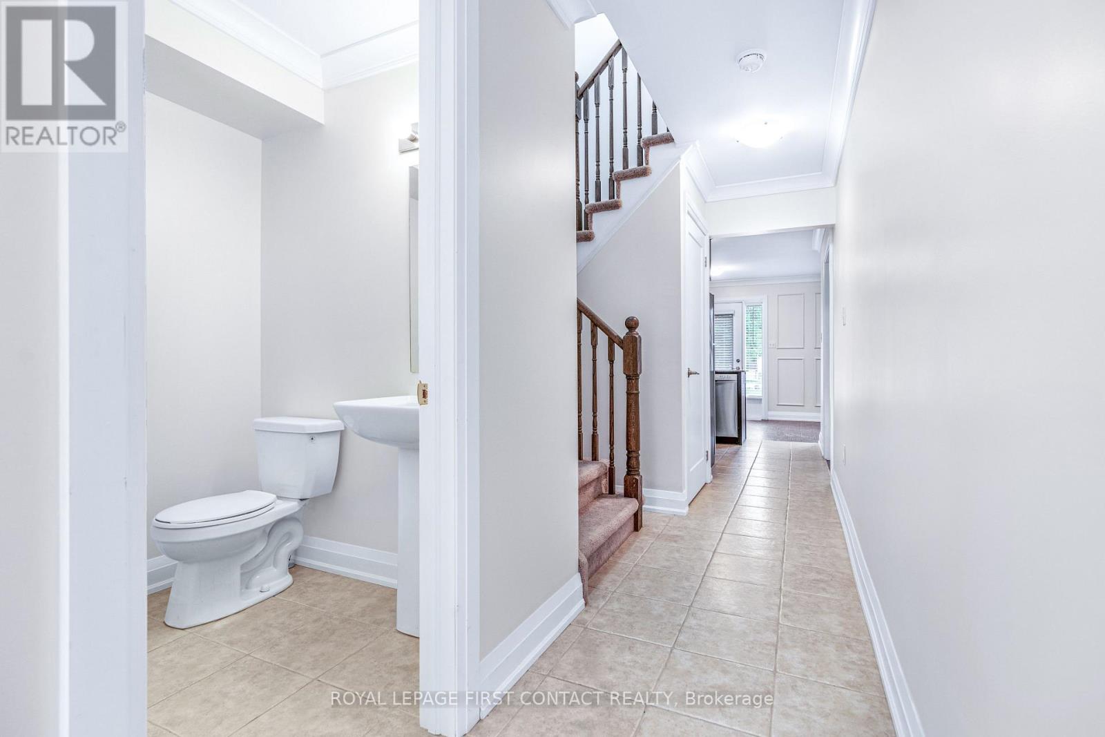 4 - 29 Madelaine Drive, Barrie, ON - Indoor Photo Showing Bathroom