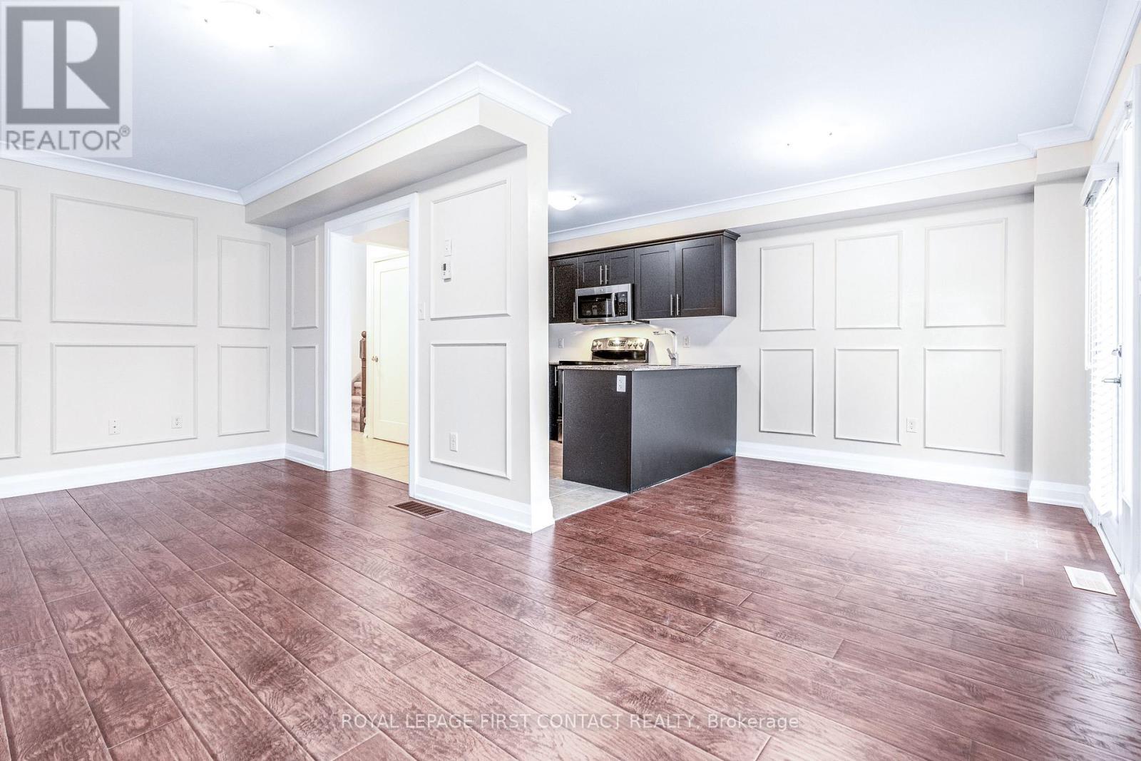 4 - 29 Madelaine Drive, Barrie, ON - Indoor