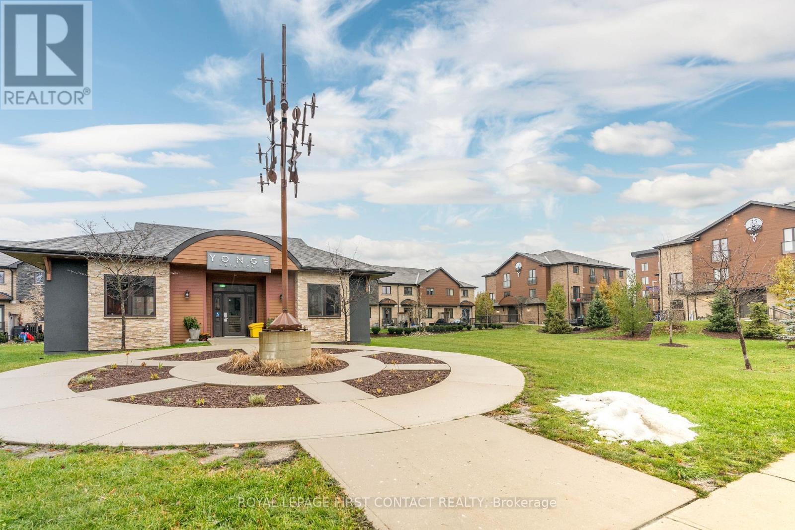 4 - 29 Madelaine Drive, Barrie, ON - Outdoor With Facade