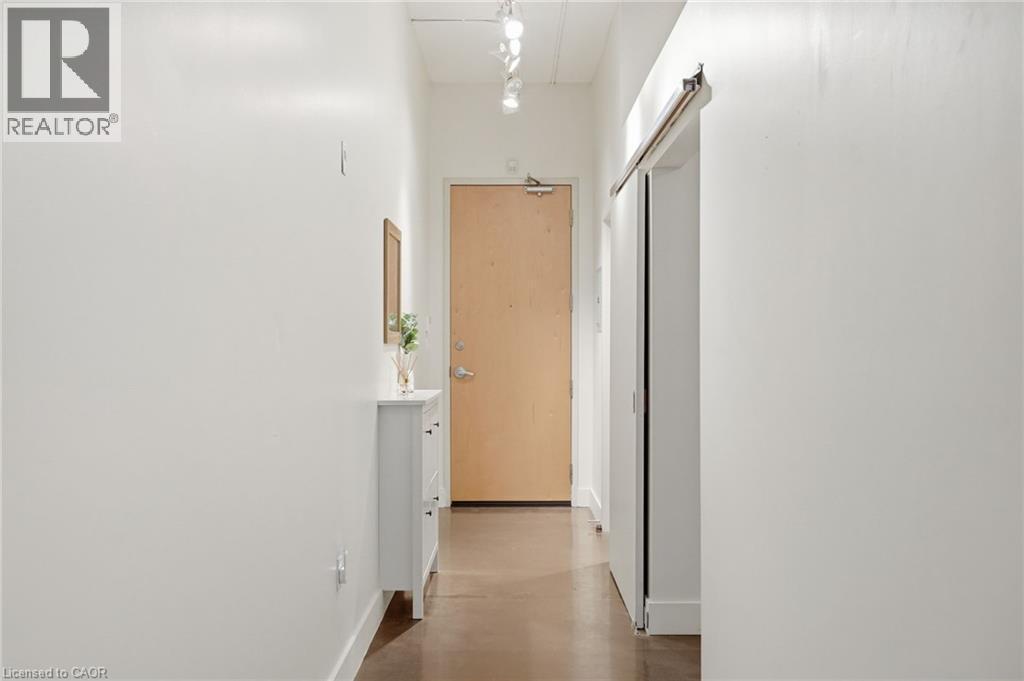 66 Bay Street S Unit# 510, Hamilton, ON - Indoor Photo Showing Other Room
