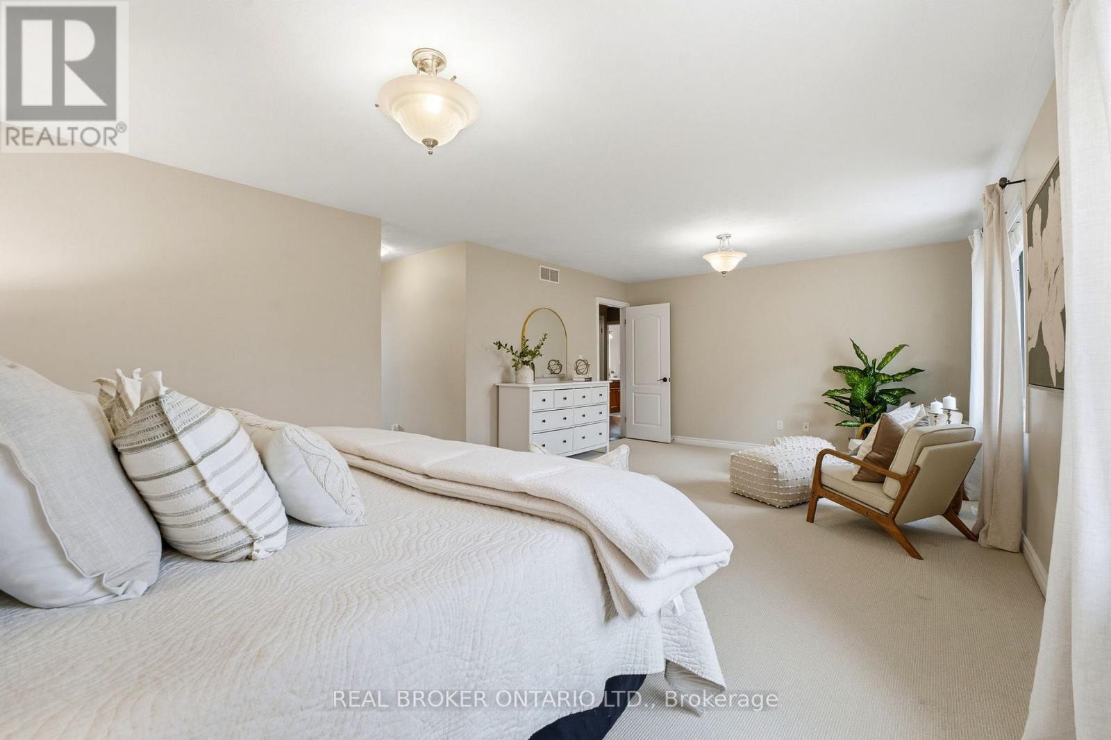 20 Cottonwood Crescent, Cambridge, ON - Indoor Photo Showing Bedroom