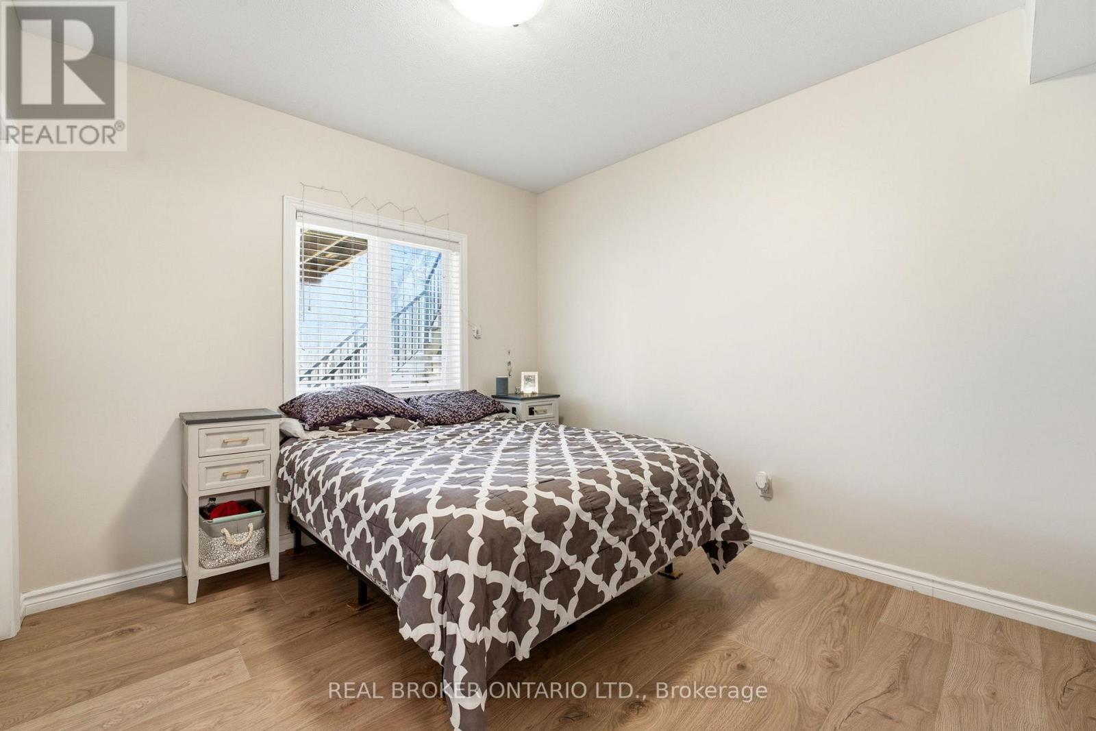 20 Cottonwood Crescent, Cambridge, ON - Indoor Photo Showing Bedroom