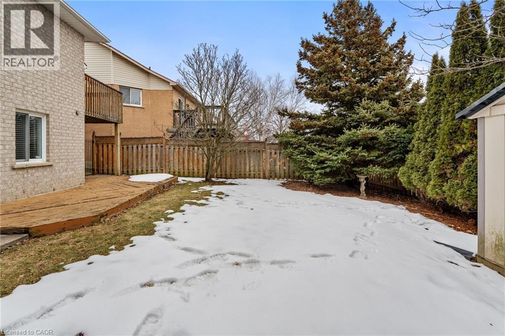 51 Redtail Crescent, Hamilton, ON - Outdoor