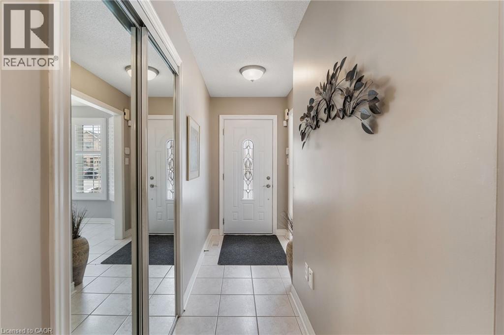 51 Redtail Crescent, Hamilton, ON - Indoor Photo Showing Other Room