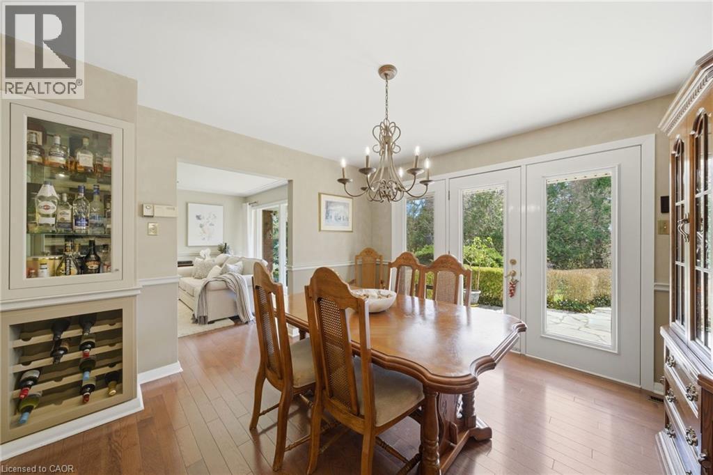 6 Summit Circle, Simcoe, ON - Indoor Photo Showing Dining Room