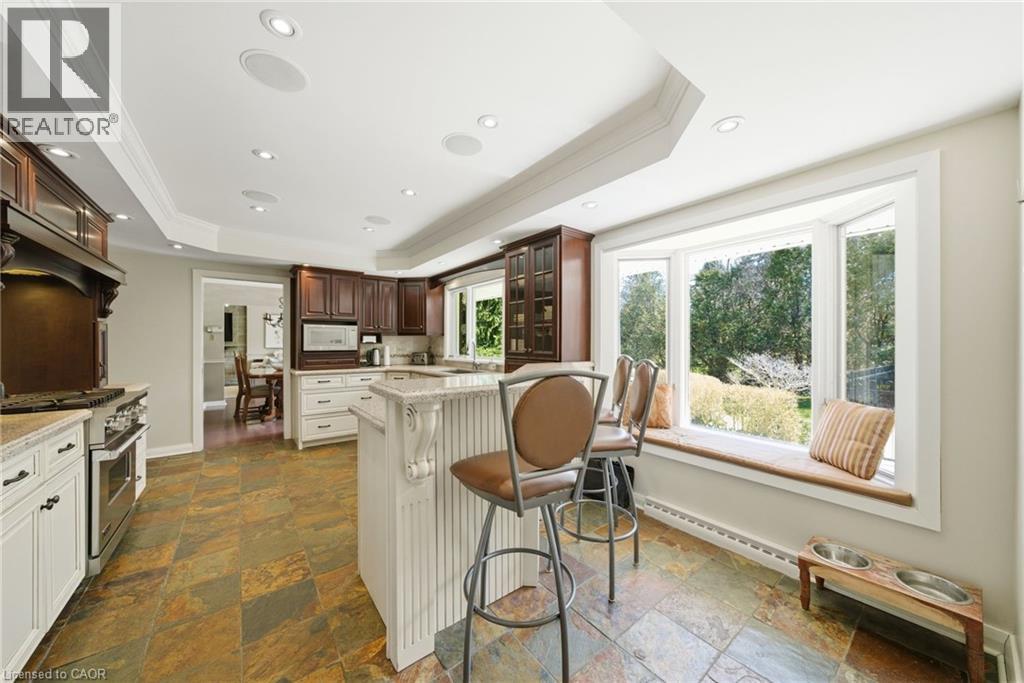 6 Summit Circle, Simcoe, ON - Indoor Photo Showing Kitchen