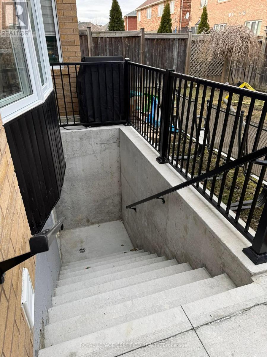 721 Scott Boulevard, Milton, ON