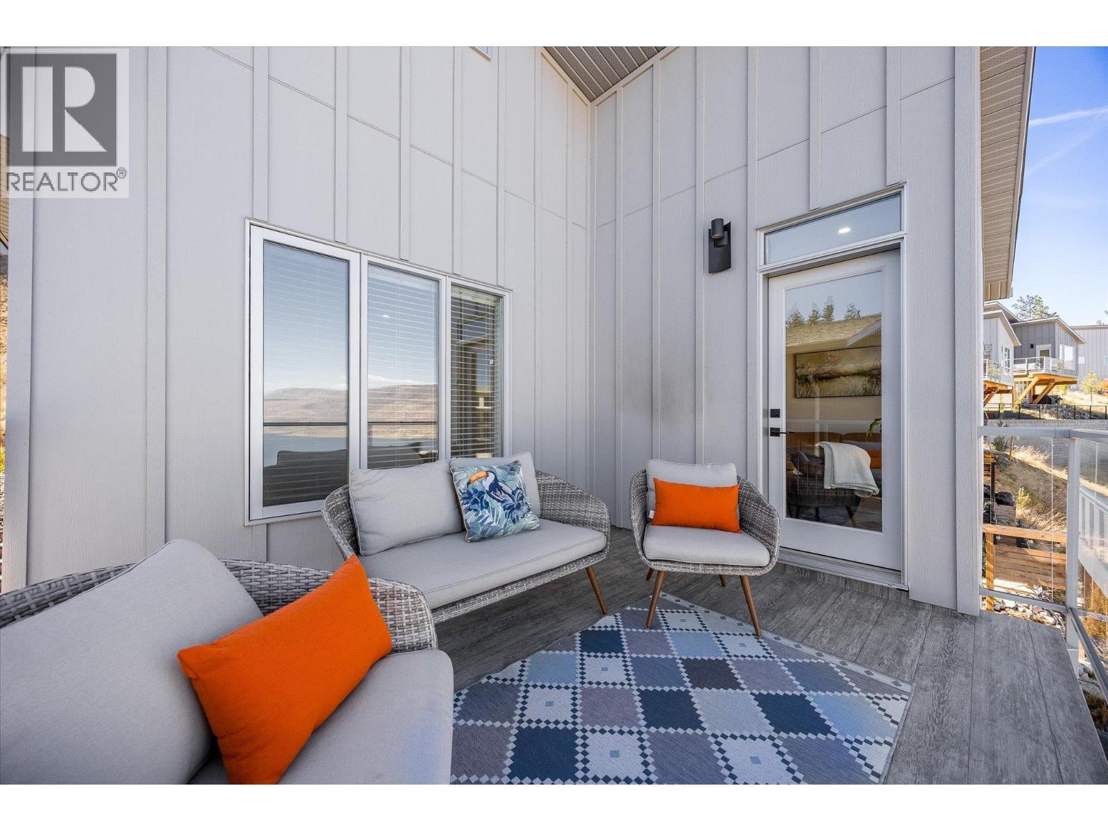 1860 Blue Bunch Court, Kelowna, BC -