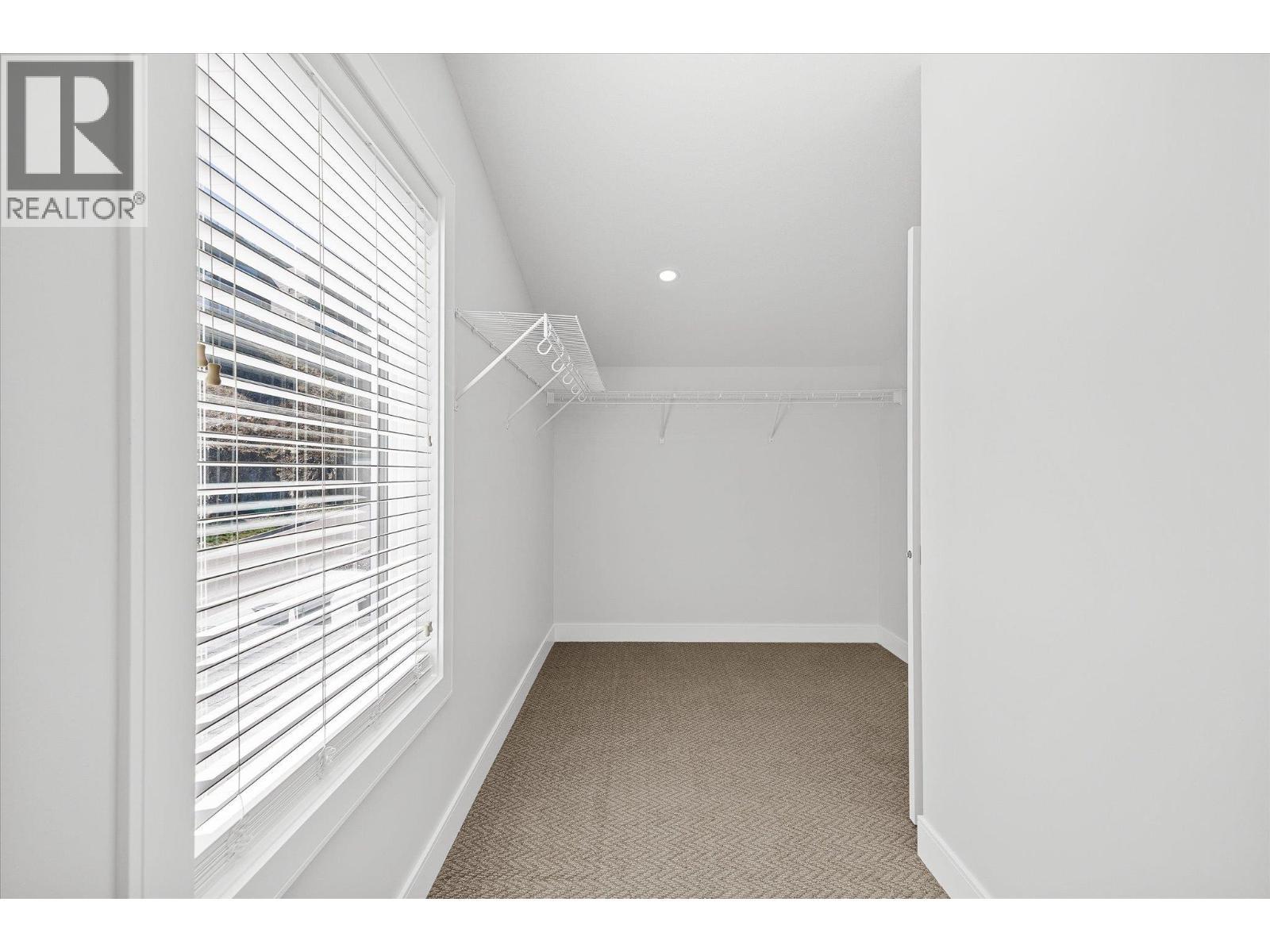 Walk-in Closet - 1860 Blue Bunch Court, Kelowna, BC - Indoor
