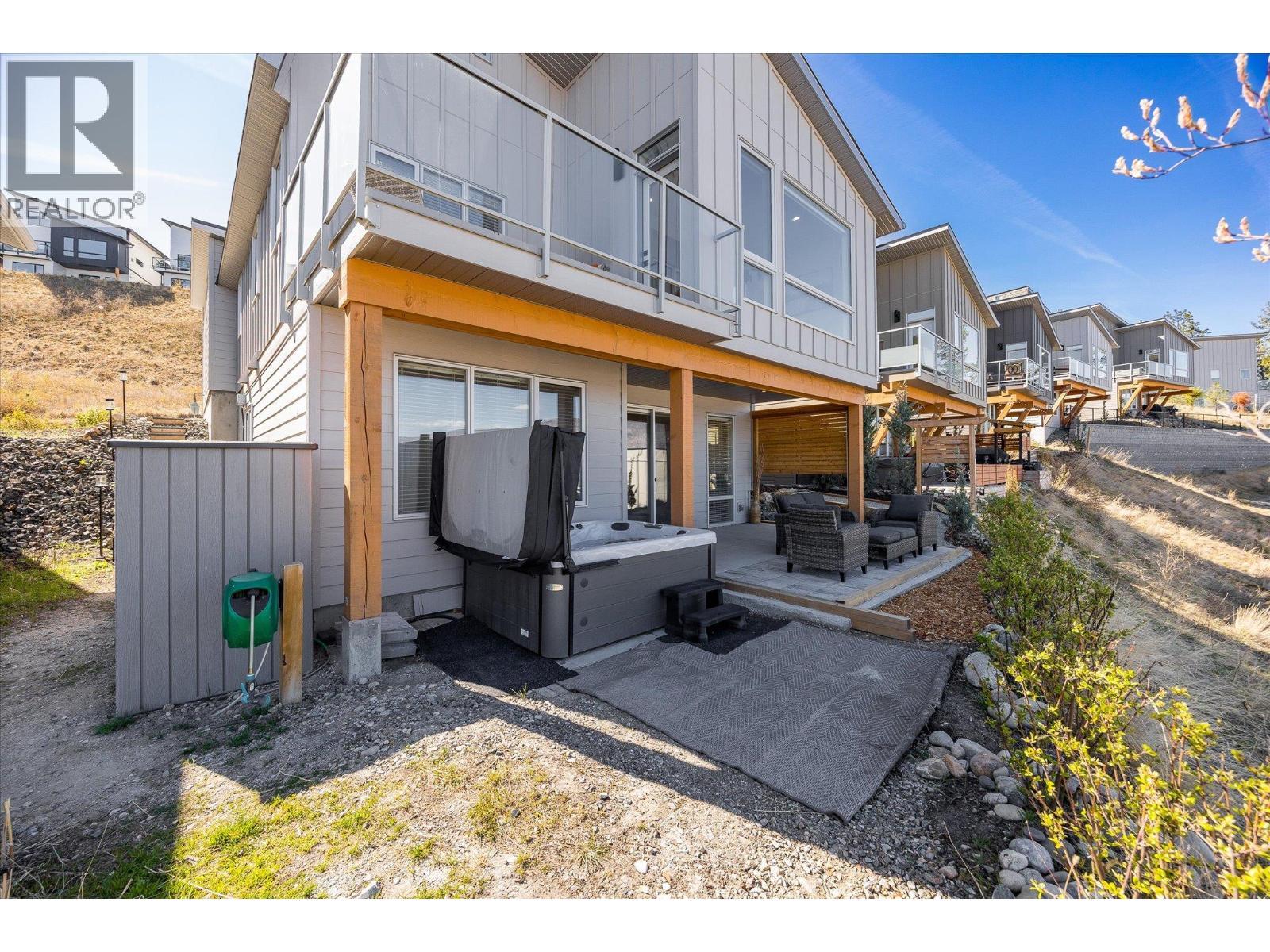 1860 Blue Bunch Court, Kelowna, BC - Outdoor With Deck Patio Veranda
