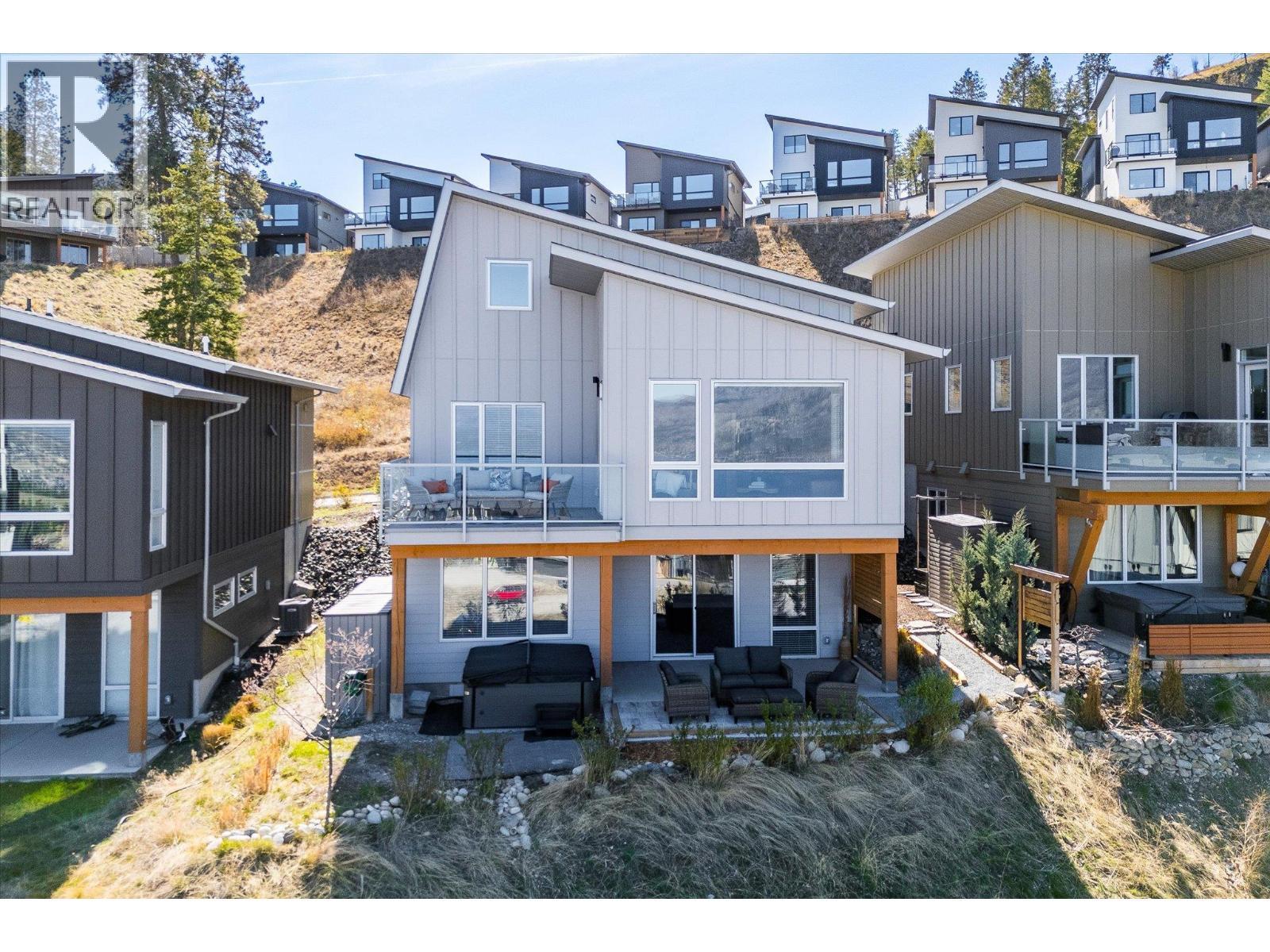 1860 Blue Bunch Court, Kelowna, BC - Outdoor
