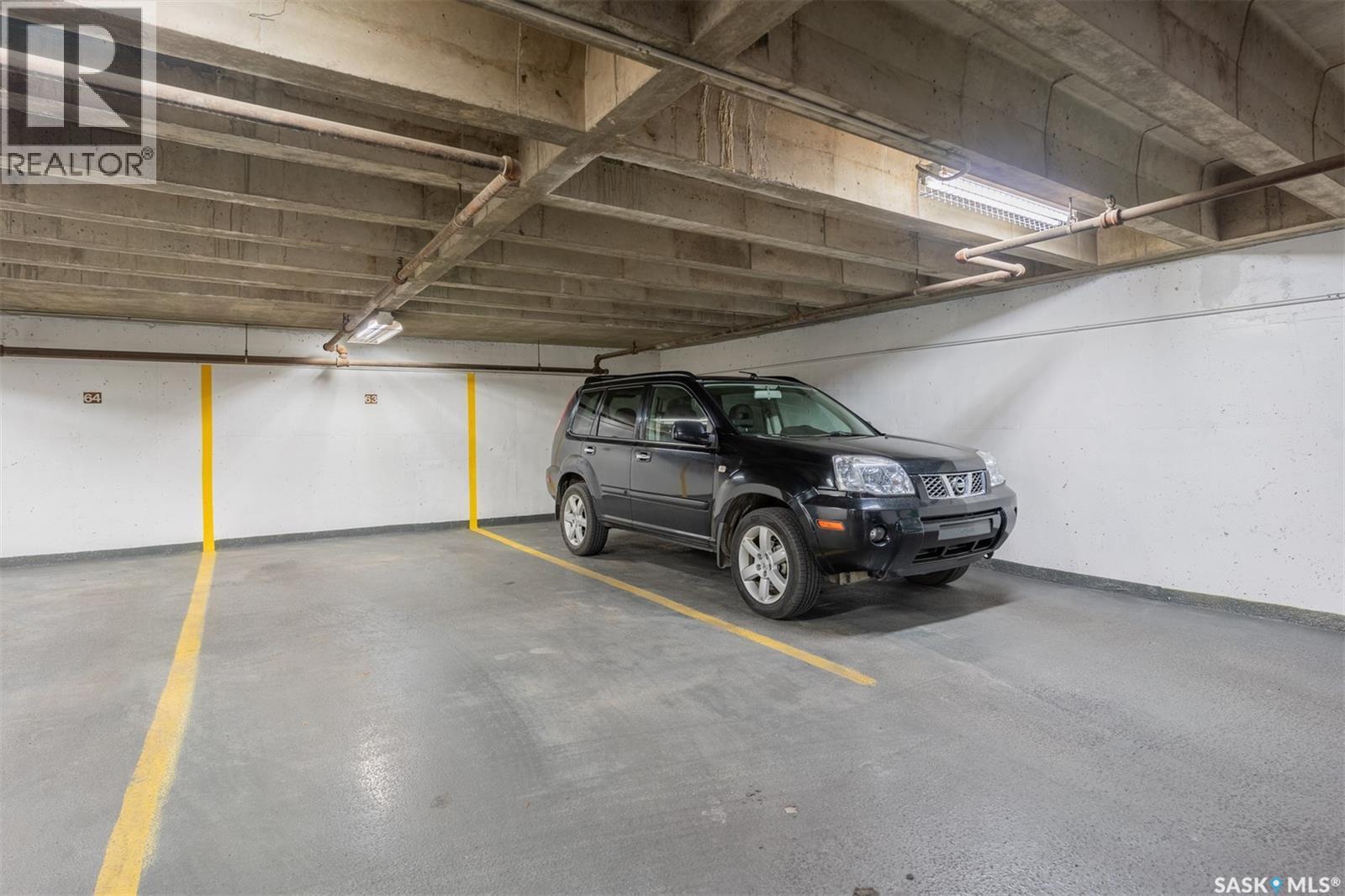 1002 1914 Hamilton Street, Regina, SK - Indoor Photo Showing Garage