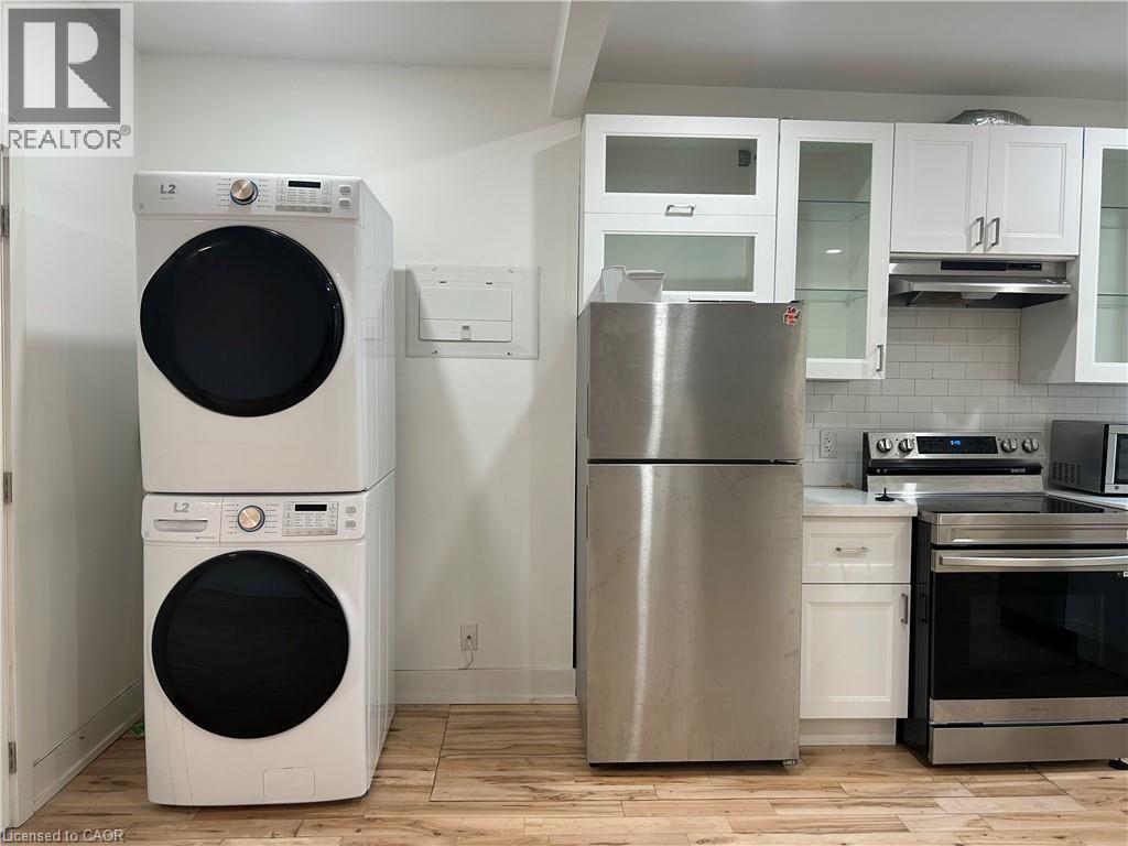 13 Hess Street, Hamilton, ON - Indoor Photo Showing Laundry Room