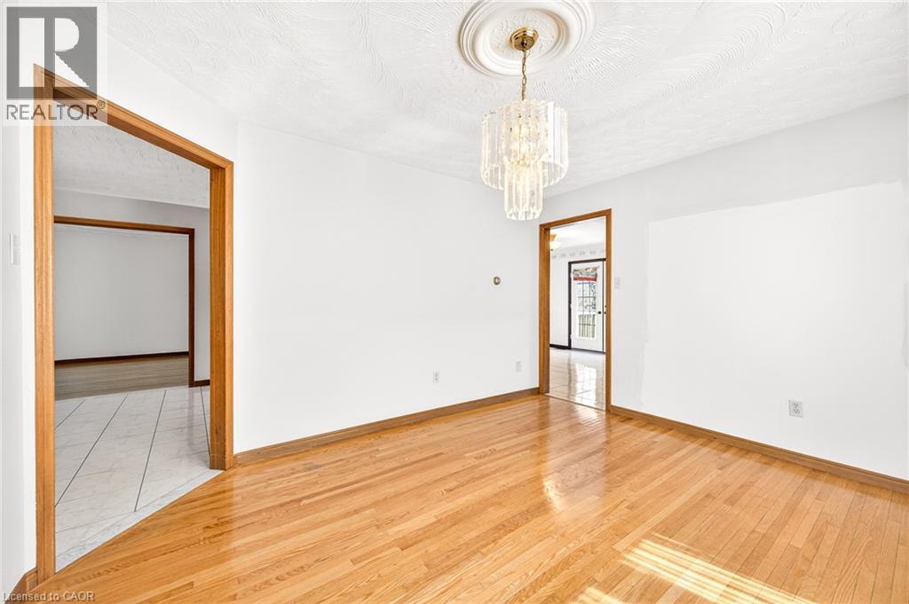 27 Trieste Place, Hamilton, ON - Indoor Photo Showing Other Room