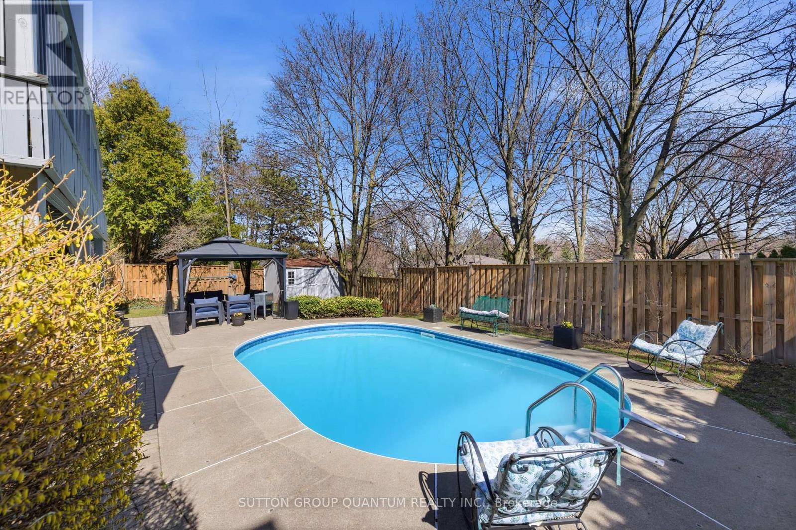2509 King Forrest Drive, Mississauga, ON - Outdoor With In Ground Pool With Backyard