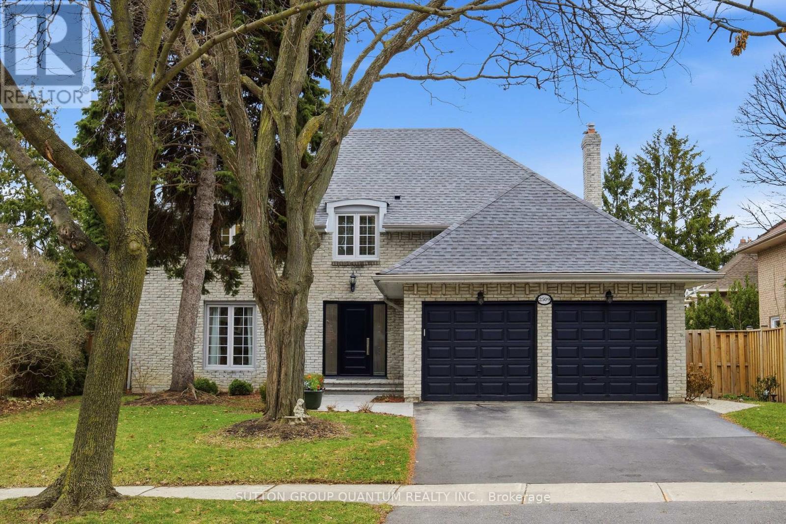 2509 King Forrest Drive, Mississauga, ON - Outdoor With Facade