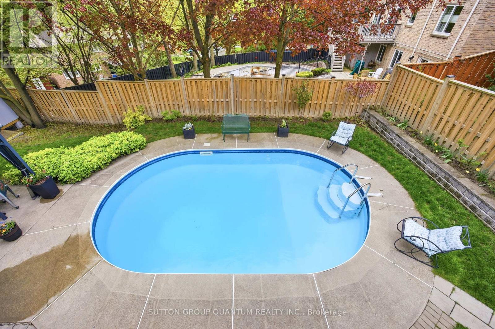 2509 King Forrest Drive, Mississauga, ON - Outdoor With In Ground Pool With Deck Patio Veranda With Backyard