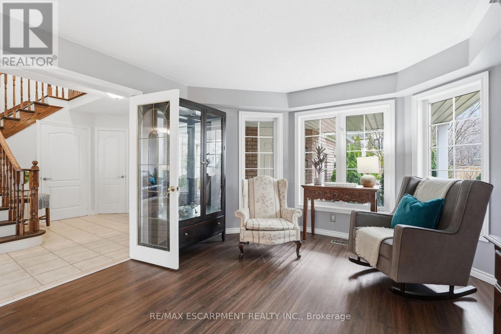 5189 Blue Spruce Avenue, Burlington, ON - Indoor
