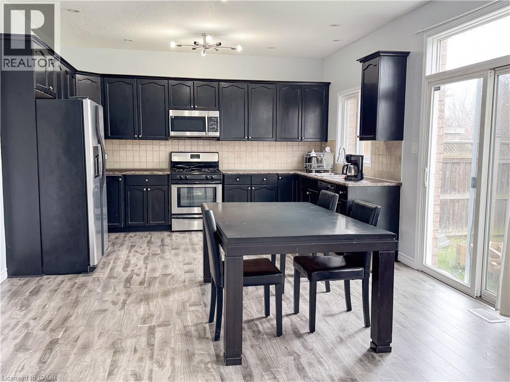 215 Pine Valley Drive, Kitchener, ON - Indoor