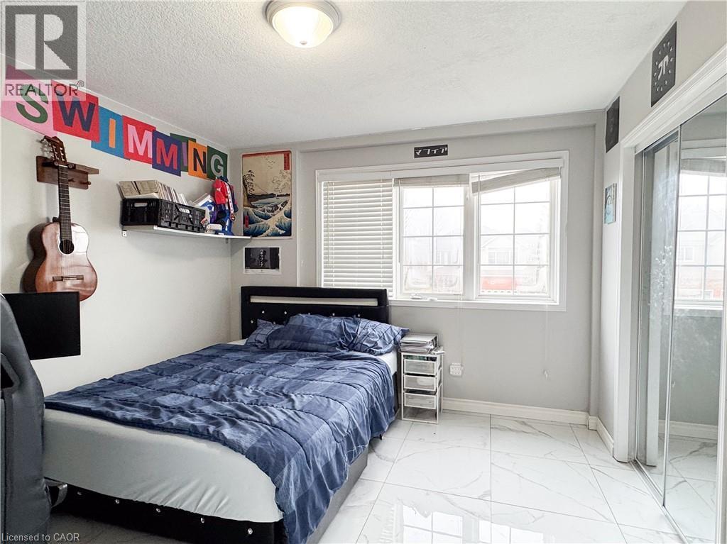 Bedroom 1 - 215 Pine Valley Drive, Kitchener, ON - Indoor Photo Showing Bedroom