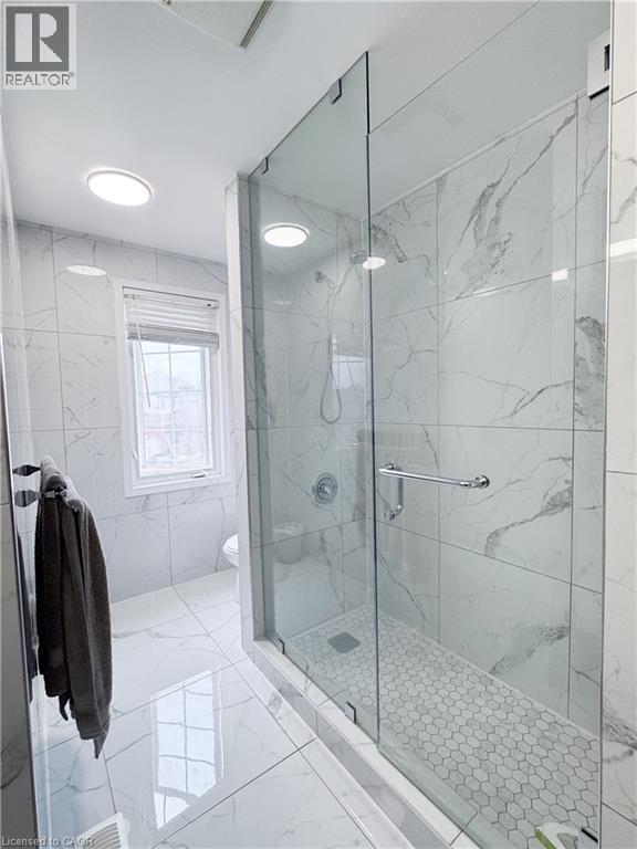 Main Bath - 215 Pine Valley Drive, Kitchener, ON - Indoor Photo Showing Bathroom