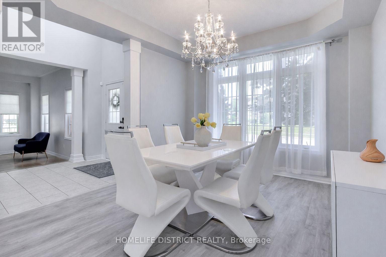 847 Greenleaf Gate, Oshawa, ON - Indoor Photo Showing Dining Room