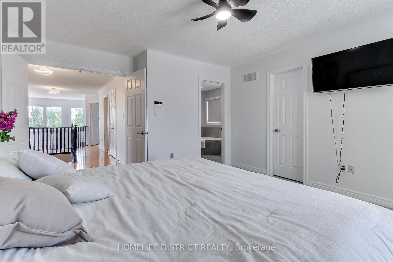 847 Greenleaf Gate, Oshawa, ON - Indoor Photo Showing Bedroom